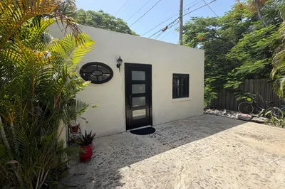 927 Paseo Andorra #Cottage 1
