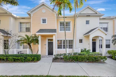 826 Dakota Drive #102 1
