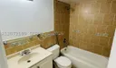 2000 NE 3rd Ct #5 Photo