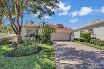 8241 Heritage Club Drive 1