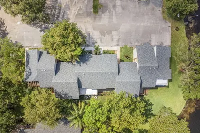 32 Wimbledon Lake #221 1