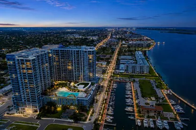 220 Lake Shore Drive #621 1