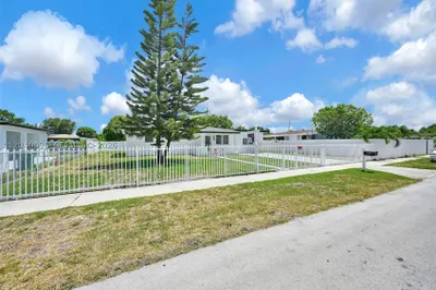 3320 NW 172nd Ter 1