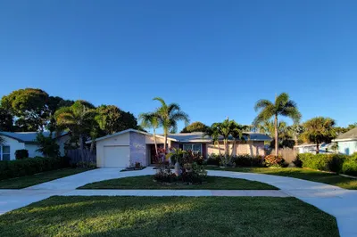 421 Greenbriar Drive 1