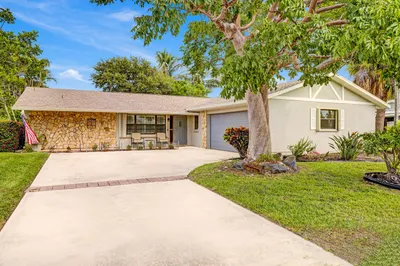 1902 Eucalyptus Avenue 1