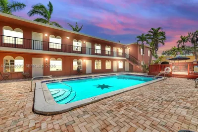 1405 Miami Rd #7 1