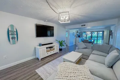 901 Seafarer Circle #101 1