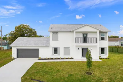 1351 SW Don Court 1