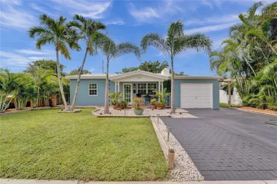 538 NE 16th Court 1
