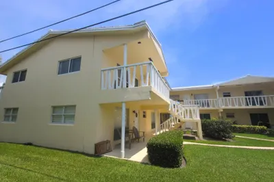 2755 NE 28th Avenue #F1 1