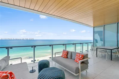 5775 Collins Ave #1602 1