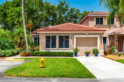 1707 SW 109th Ter 1