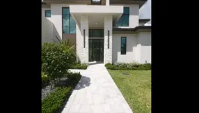 Stunning Waterfront Haven in Paradise Port