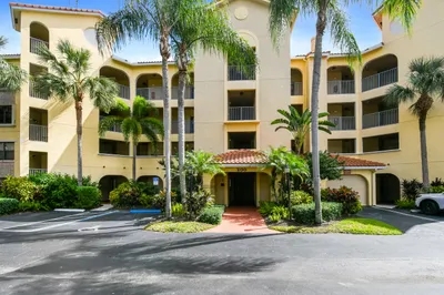 200 UNO LAGO Drive #403 1