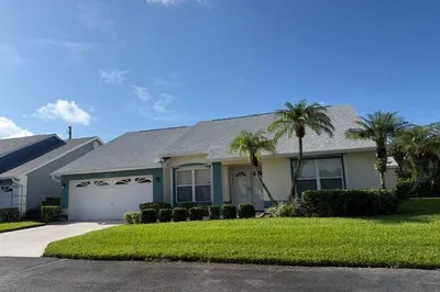 382 NW Sherry Lane 1