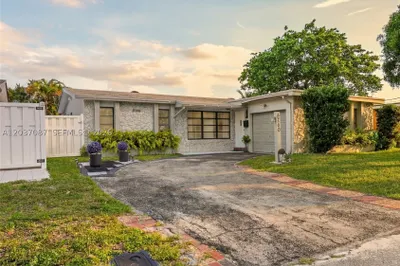 8580 NW 20th Ct 1