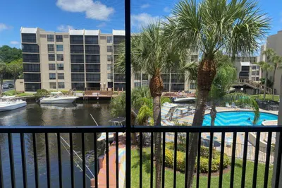 11 Royal Palm Way #Ph 303 1
