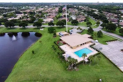 5365 Eagle Lake Drive 1