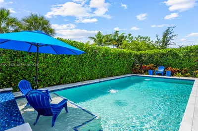 4460 Waterside Dr 1