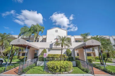 10738 W Clairmont Circle #206 1