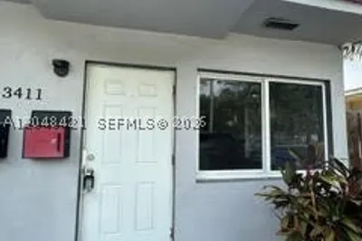 3411 NW 9th Ct #B 1