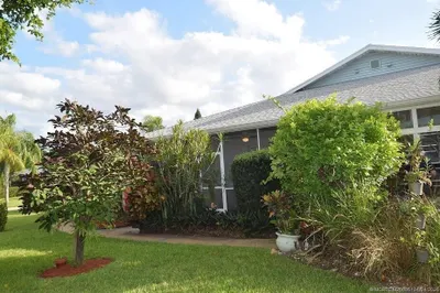 2124 SE Edler Drive 1