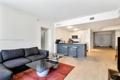 1010 Brickell Ave #1404 1