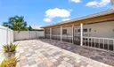 6915 N Calle Del Paz N Photo