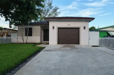 1831 SW 48th Ave 1