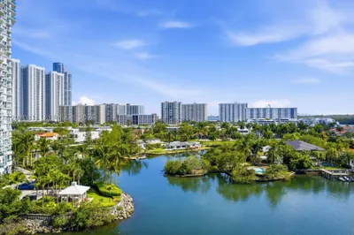 330 Sunny Isles Blvd #5-708 1
