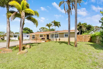 19049 SE Robert Drive 1