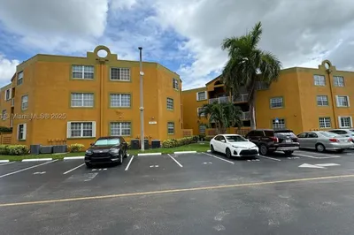 9731 Fontainebleau Blvd #F209 1