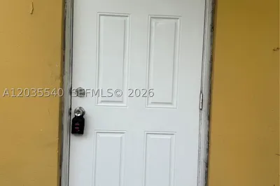 640 NW 10th Ter #1 1