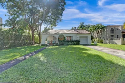 2214 Segovia Cir 1