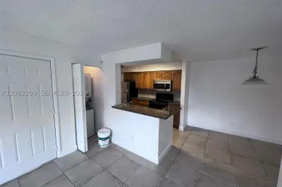 1263 SW 46th Ave #2104 1