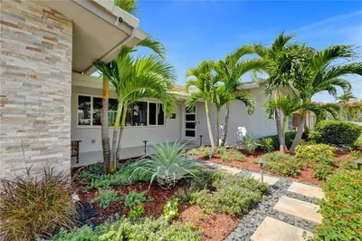 1424 NE 53rd Ct 1