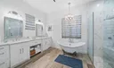 2443 Bay Circle Photo