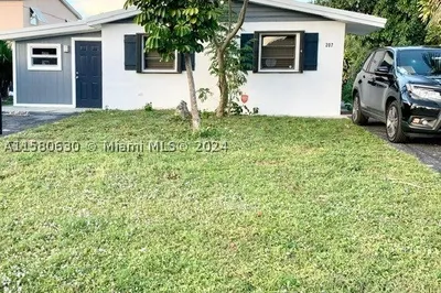 207 SE 21st Ave 1