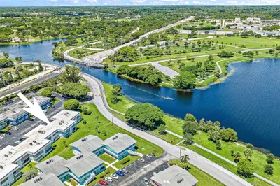 2400 Lake Osborne Drive #204 1