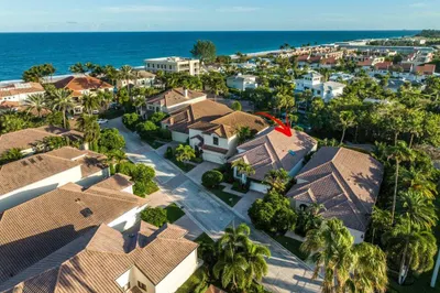 302 Alicante Drive 1