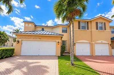 5526 NW 112 TH PATH #1A 1
