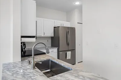 4722 Lago Vista Dr #4722 1
