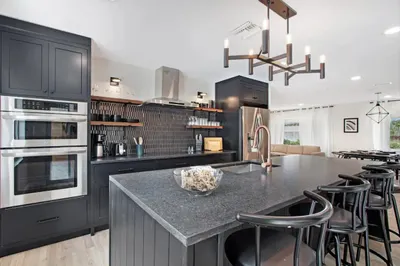 541 Ibis Drive 1