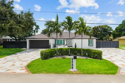 1821 Carissa Road 1
