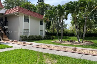 9710 Hammocks Blvd #204-31 1