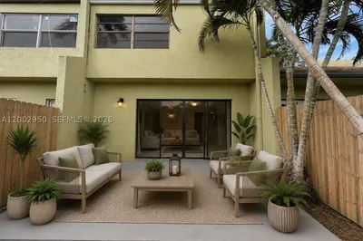 20511 NW 15th Ave #4 1