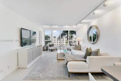 1620 S Ocean Blvd #3J 1