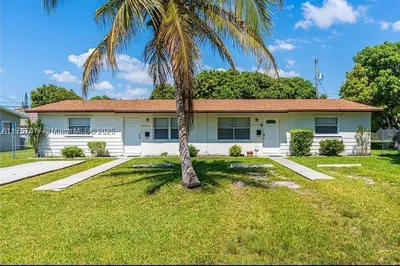 20500 SW 114 Av 1