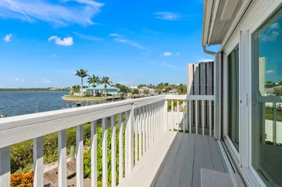 2428 Harbour Cove Drive 1