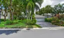 7440 Rexford Road Photo